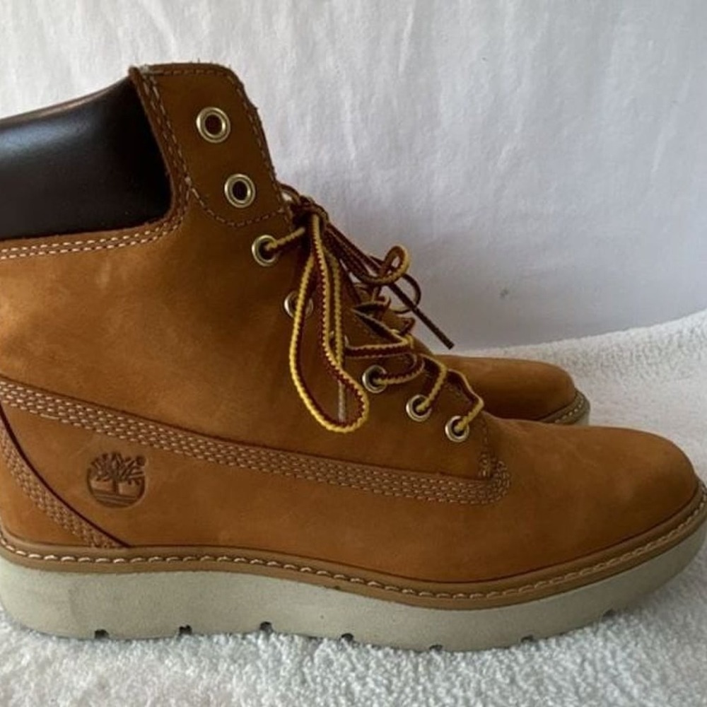 Timberland Kenniston 6-Inch Lace-Up Wheat Nubuck Boots A161U Womens 7.5